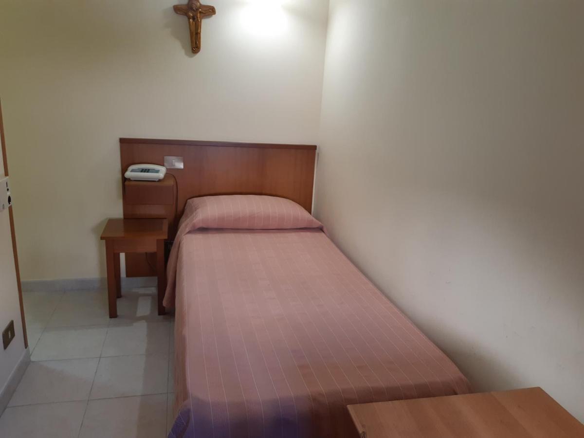 Suore Concezioniste Missionarie - Carmen Sallés Bed and breakfast